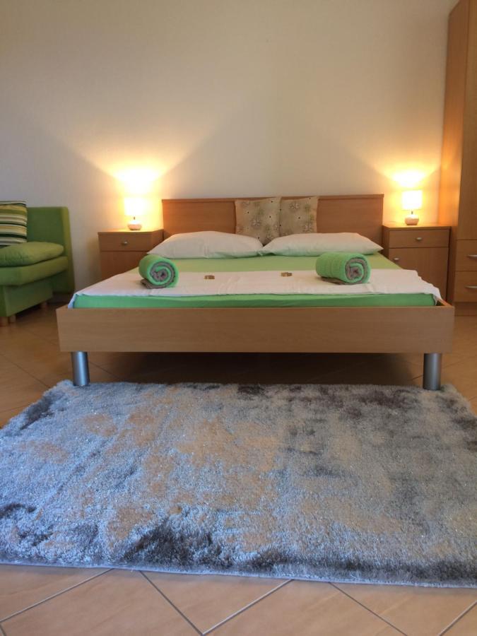 Апартаменты Studio Trogir Romina Plano Экстерьер фото